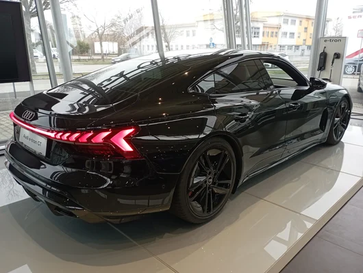 Bild eines Audi S e-tron GT