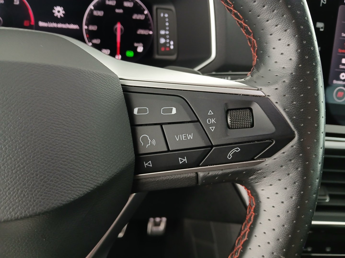 SEAT Tarraco FR 2.0 TDI DSG 4Drive | Bild 18 von 37