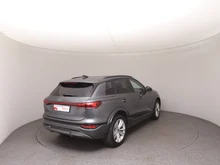 Audi Q6 e-tron performance in Daytonagrau Perleffekt