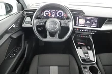 Audi A3 Sportback 30 TFSI advanced in Mythosschwarz Metallic