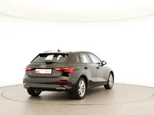 Audi A3 Sportback 30 TFSI advanced in Mythosschwarz Metallic