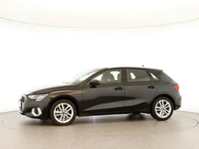 Audi A3 Sportback 30 TFSI advanced in Mythosschwarz Metallic