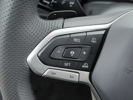 Bild eines Passat Variant R-Line eHybrid 150kW