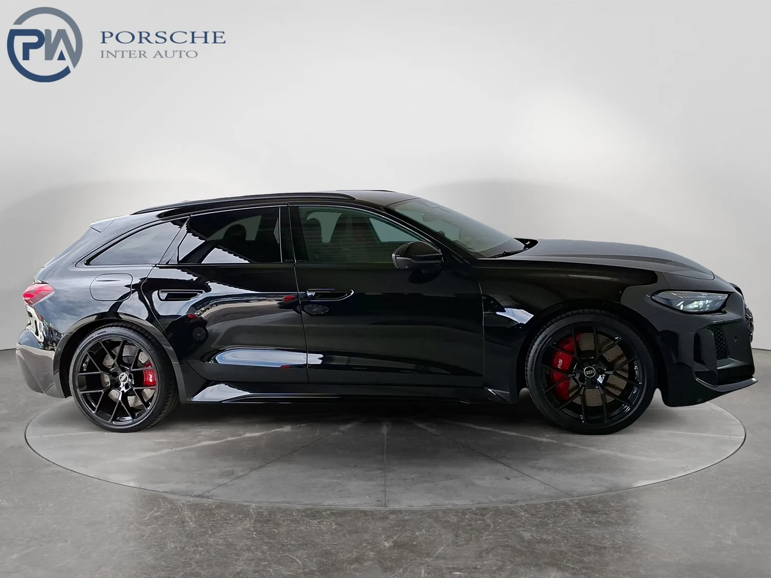 Bild eines Audi RS 5 Avant 470 kW