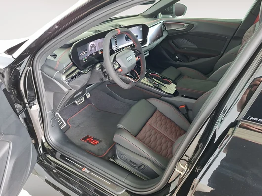 Bild eines Audi RS 5 Avant 470 kW
