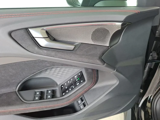 Bild eines Audi RS 5 Avant 470 kW