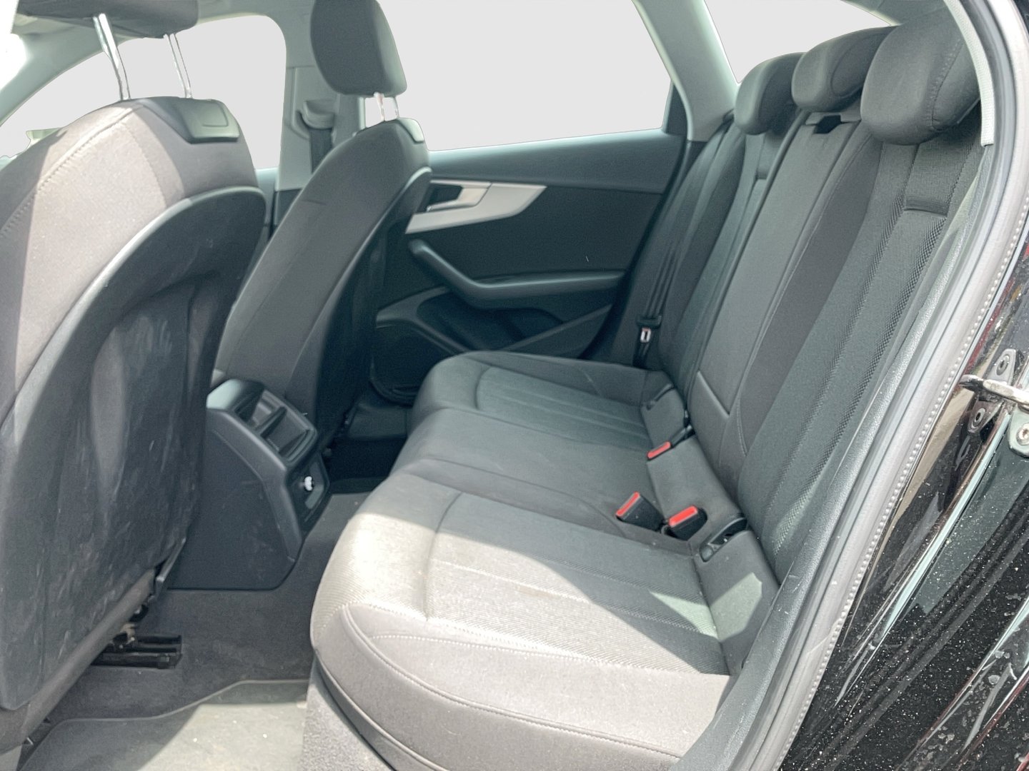 Audi A4 Avant 2.0 TDI | Bild 16 von 20