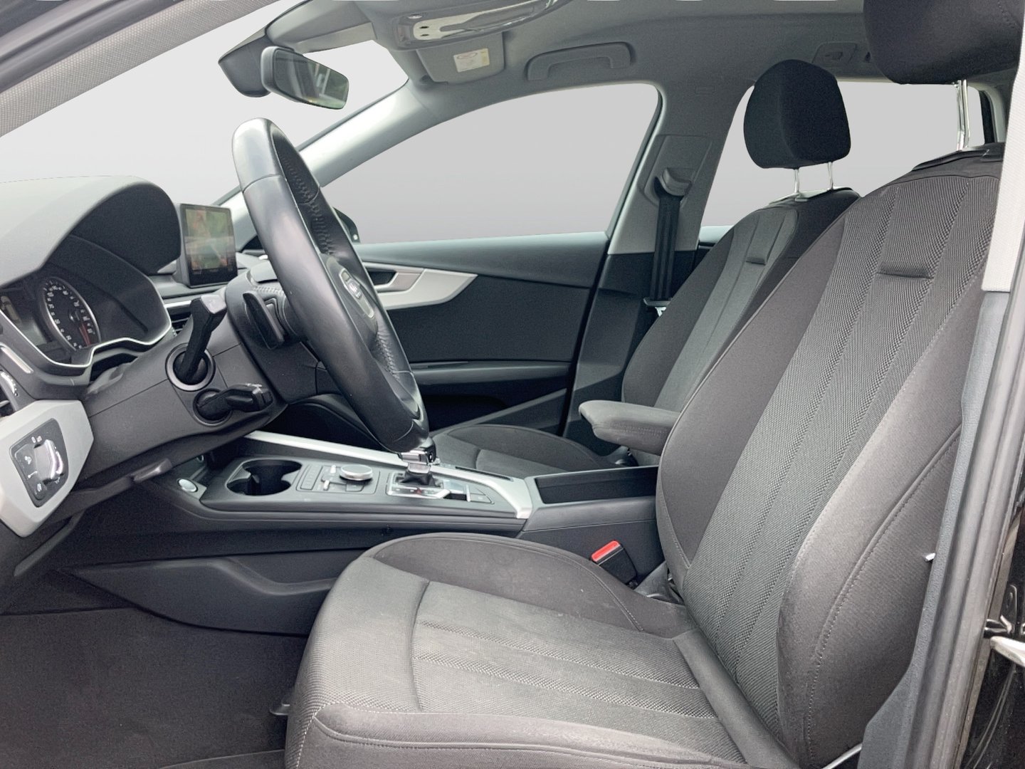 Audi A4 Avant 2.0 TDI | Bild 9 von 20