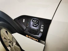 Thumbnail-Foto von Fahrzeug