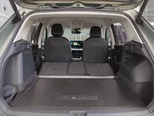 VW Tiguan Friends eHybrid DSG 150 kW in Cipressino-Grün Metallic