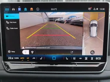 VW Tiguan Friends eHybrid DSG 150 kW in Cipressino-Grün Metallic