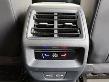 VW Tiguan Friends eHybrid DSG 150 kW in Cipressino-Grün Metallic