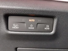 VW Tiguan Friends eHybrid DSG 150 kW in Cipressino-Grün Metallic