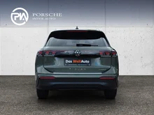 VW Tiguan Friends eHybrid DSG 150 kW in Cipressino-Grün Metallic