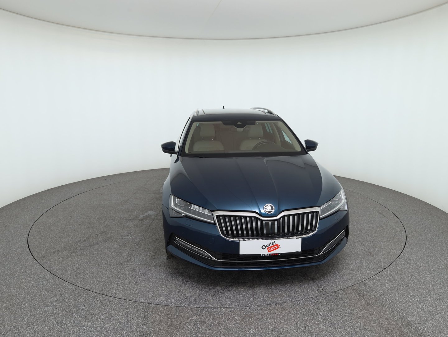 Škoda SUPERB Combi Style TDI DSG | Bild 2 von 37