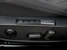 VW Golf Style eHybrid DSG in Deep Black Perleffekt