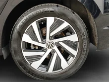 VW Golf Style eHybrid DSG in Deep Black Perleffekt