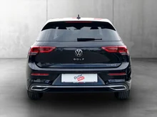 VW Golf Style eHybrid DSG in Deep Black Perleffekt