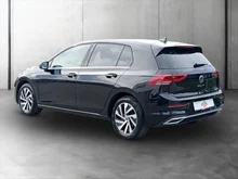 VW Golf Style eHybrid DSG in Deep Black Perleffekt