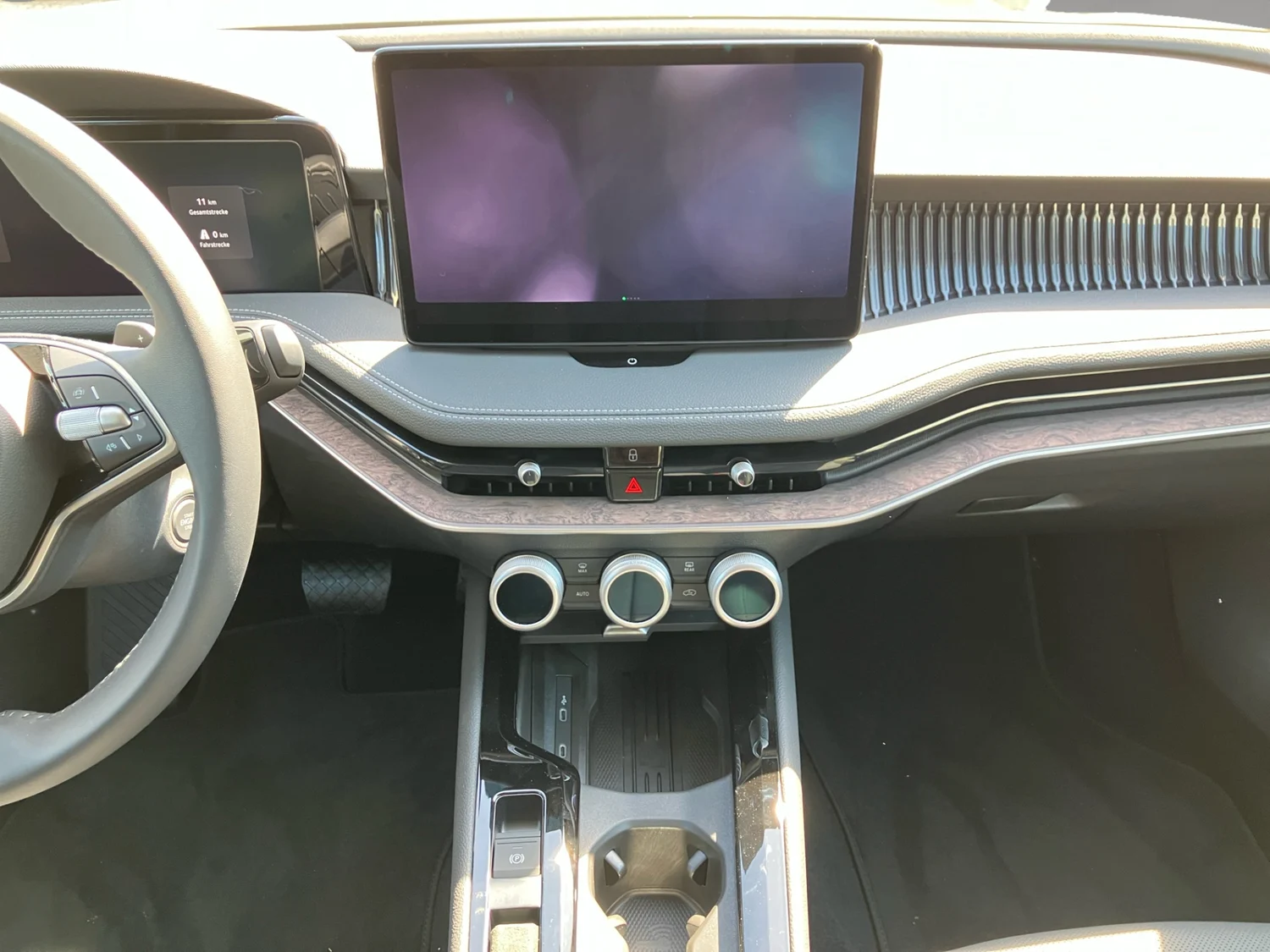 Bild eines Škoda Superb Combi L&amp;K TSI mHEV DSG
