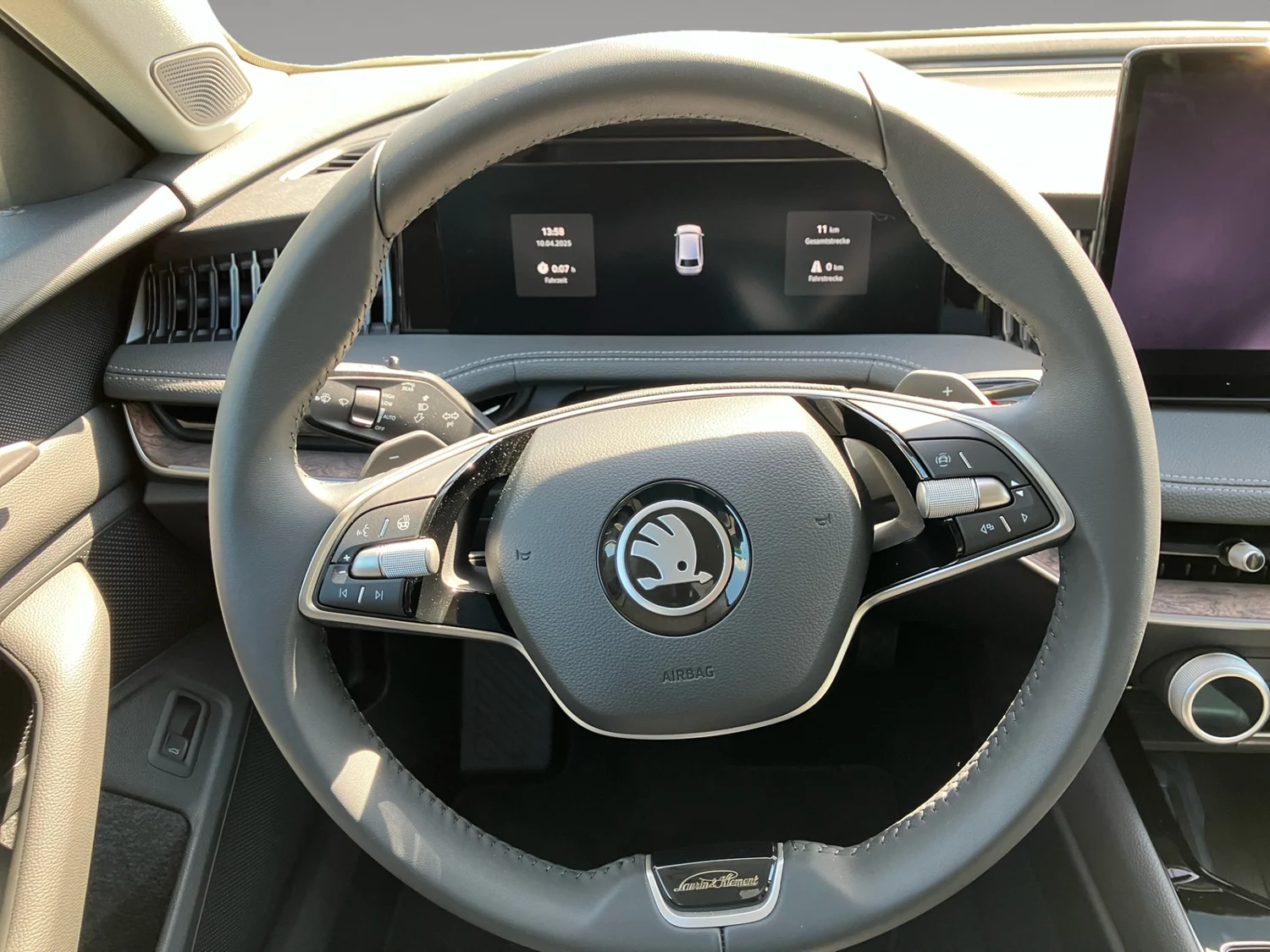 Bild eines Škoda Superb Combi L&amp;K TSI mHEV DSG
