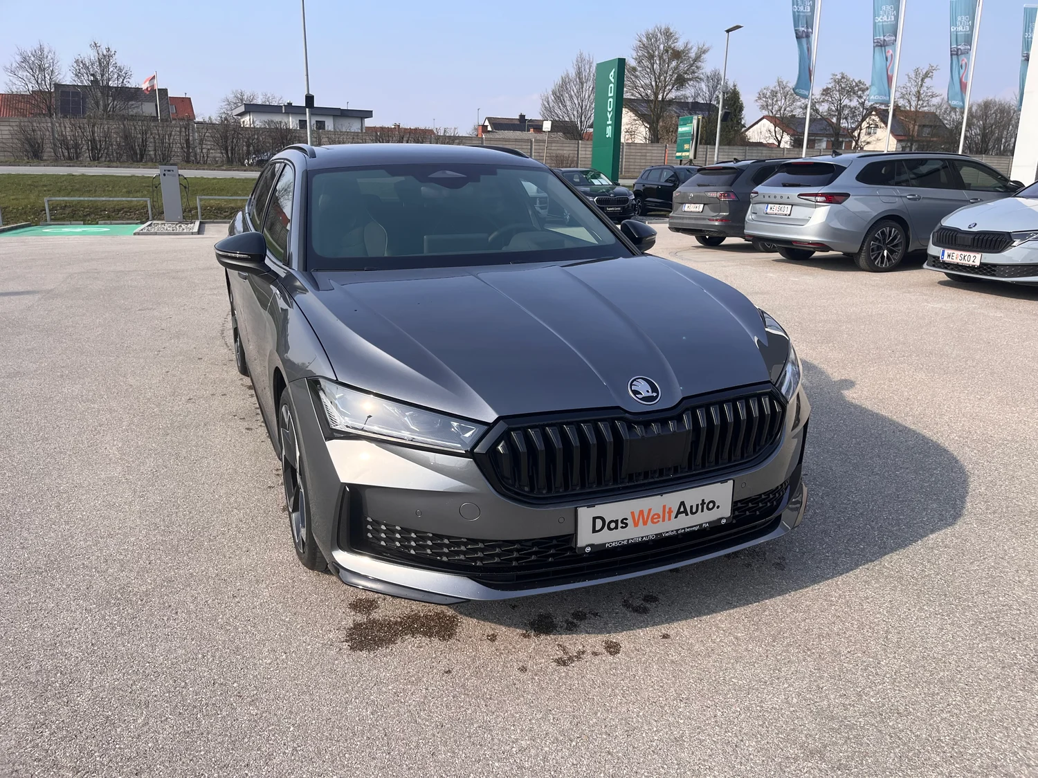 Bild eines Škoda Superb Combi Sportline iV TSI DSG