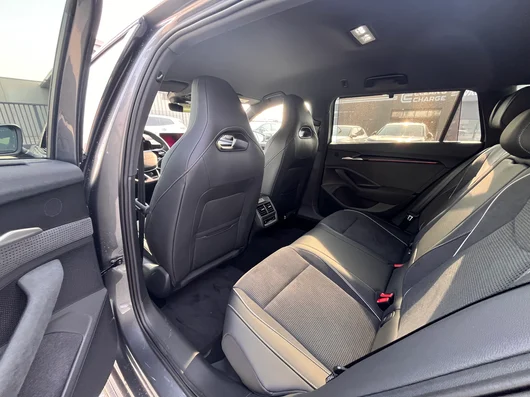 Bild eines Škoda Superb Combi Sportline iV TSI DSG
