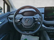 Škoda Enyaq 80x in Black-Magic Perleffekt