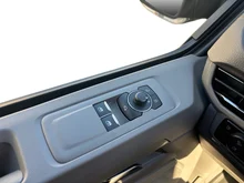 VW Caravelle Edition LR eHybrid 171 kW in Graphite Dust Metallic