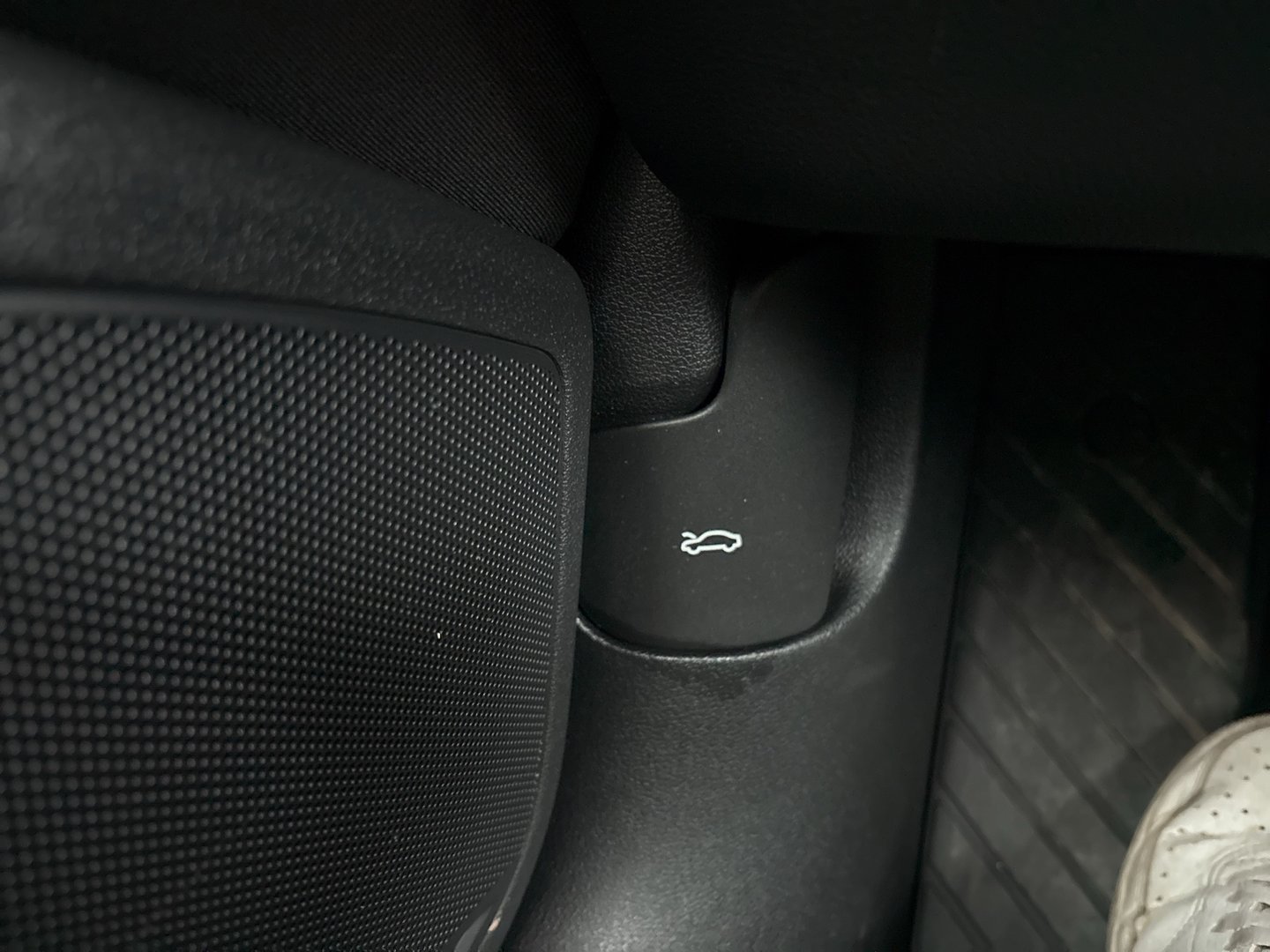 Audi A4 Avant 30 TDI | Bild 10 von 23