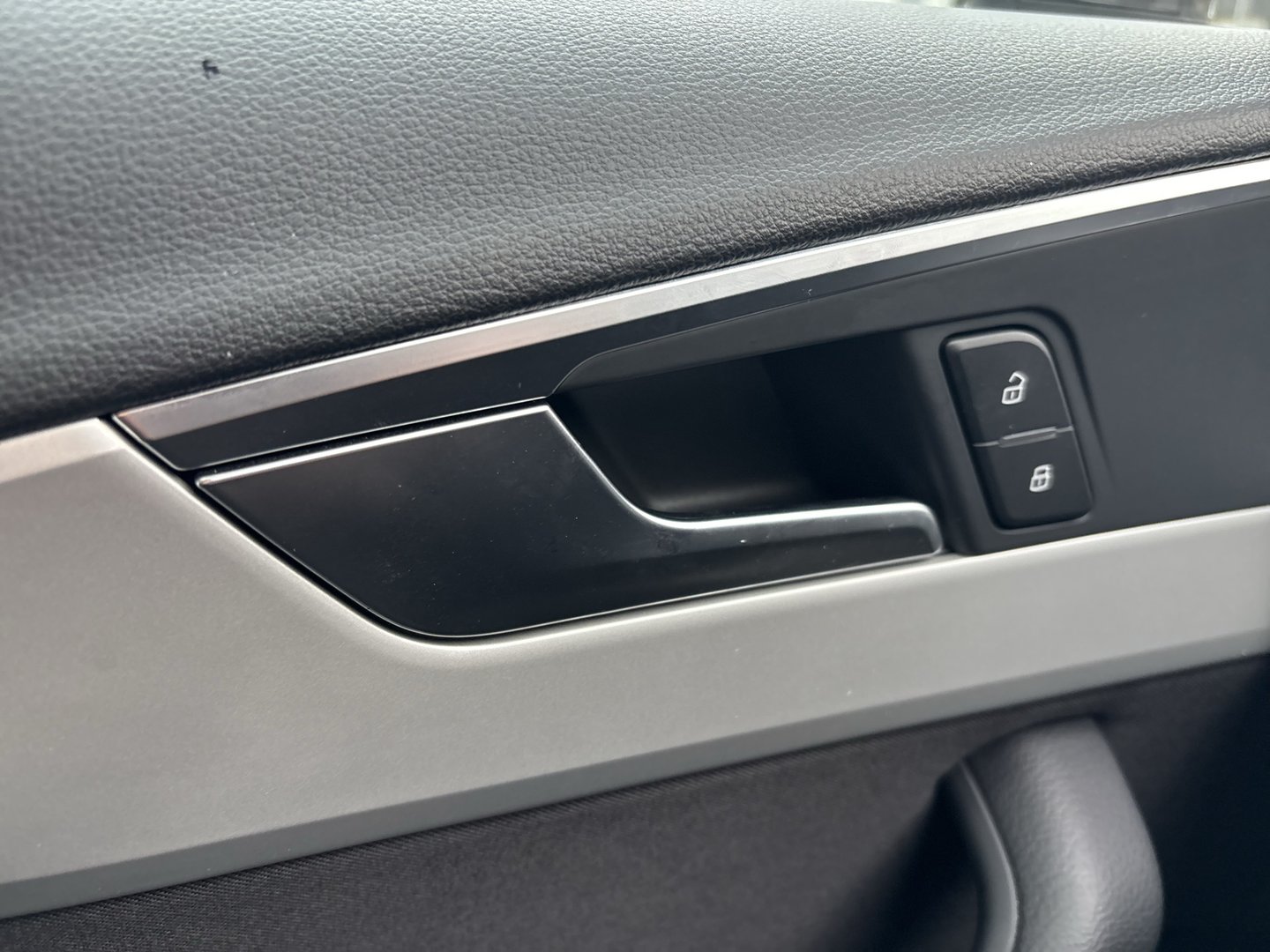 Audi A4 Avant 30 TDI | Bild 8 von 23