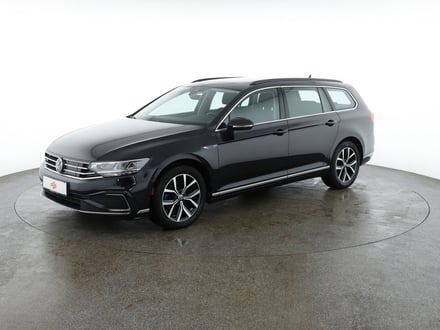 VW Passat GTE Variant