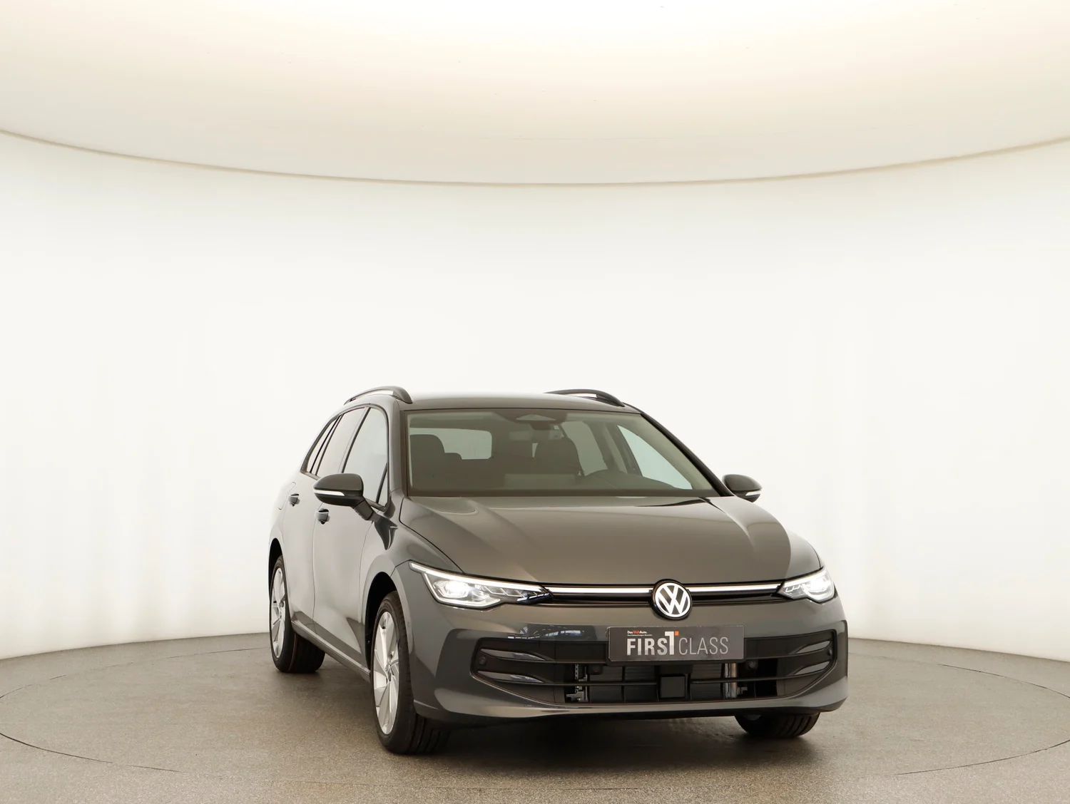 Bild eines Golf Variant Business mHeV DSG