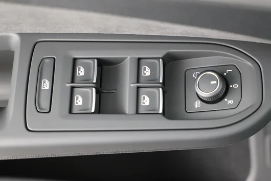 Bild eines Golf Variant Business mHeV DSG