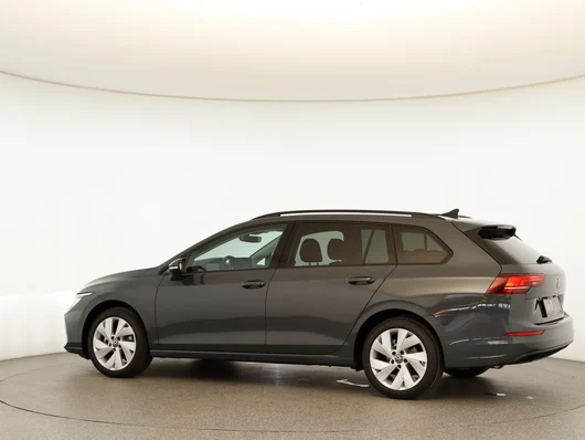 Bild eines Golf Variant Business mHeV DSG