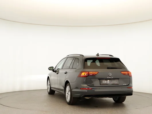 Bild eines Golf Variant Business mHeV DSG