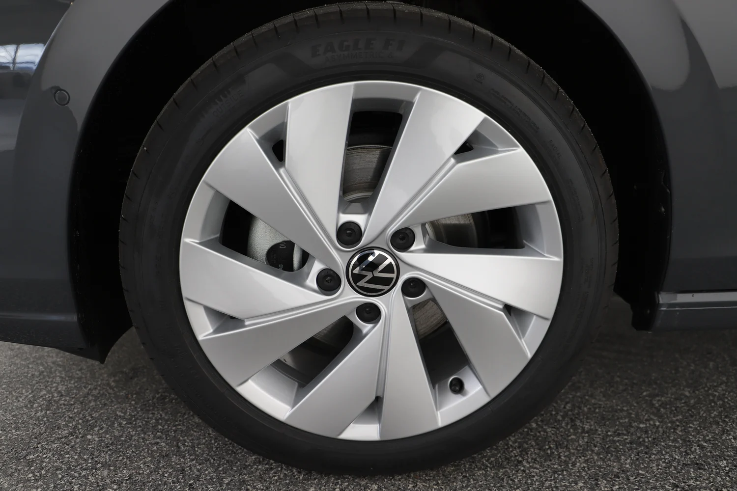 Bild eines Golf Variant Business mHeV DSG