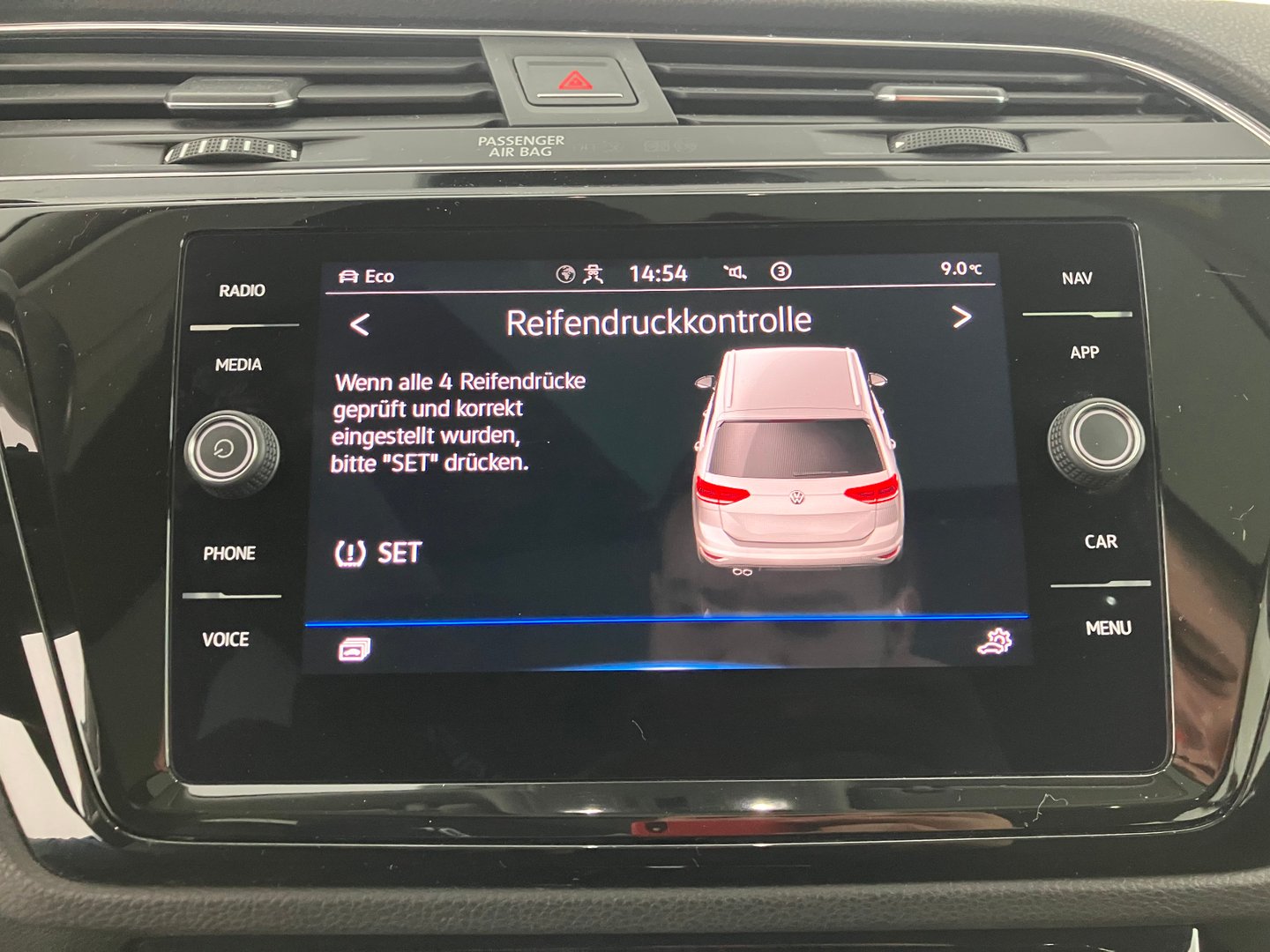 VW Touran Highline TDI SCR DSG | Bild 7 von 16