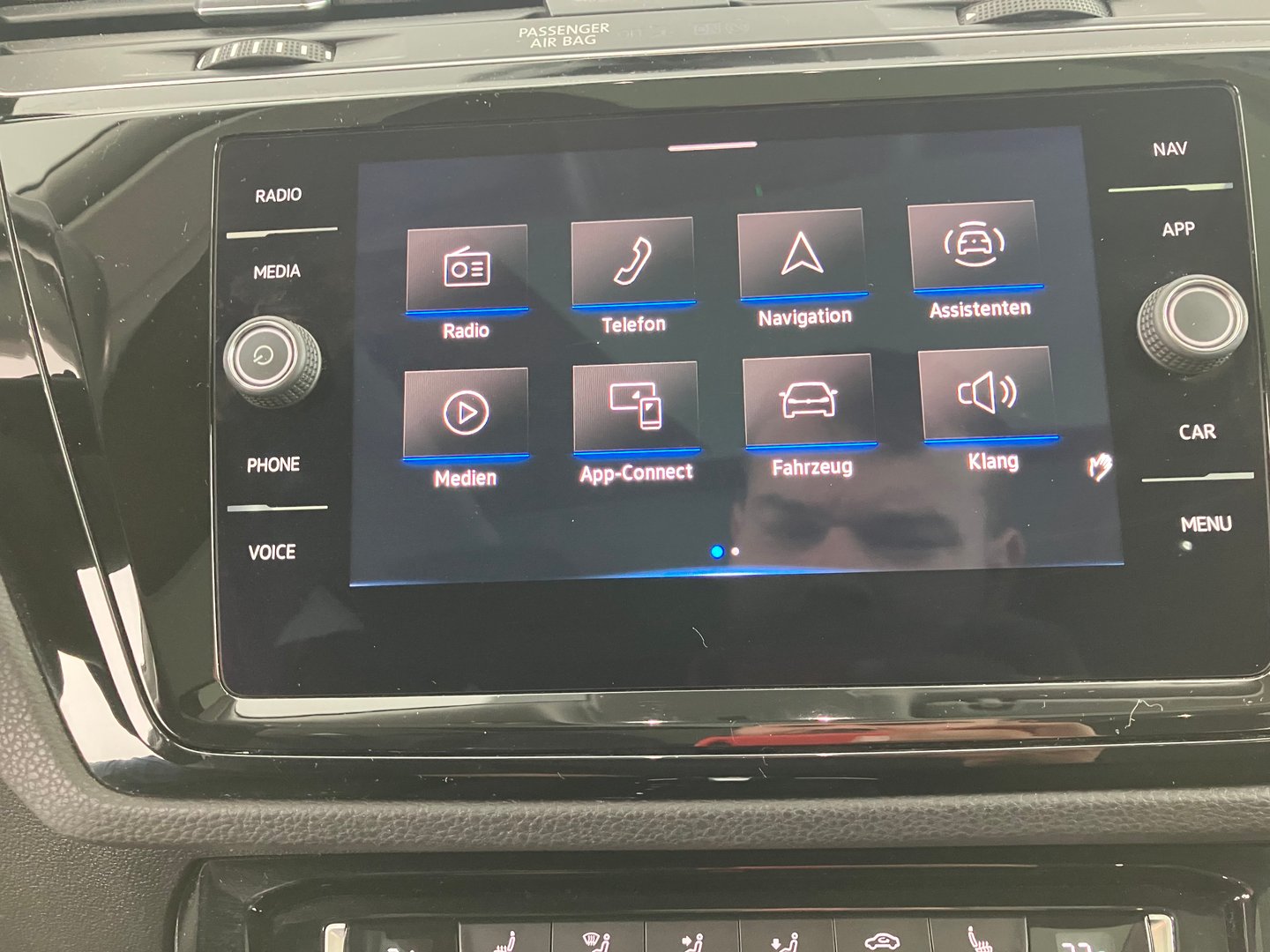 VW Touran Highline TDI SCR DSG | Bild 10 von 16