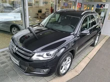 VW Tiguan Sport & Style TDI BMT in deepblack perleffekt