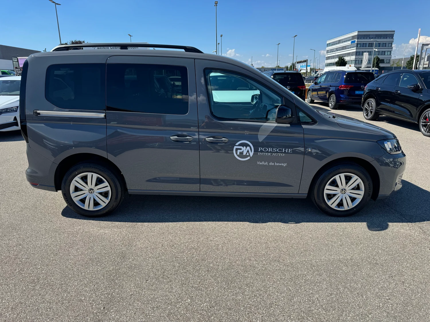 Bild eines VW Caddy Family TSI