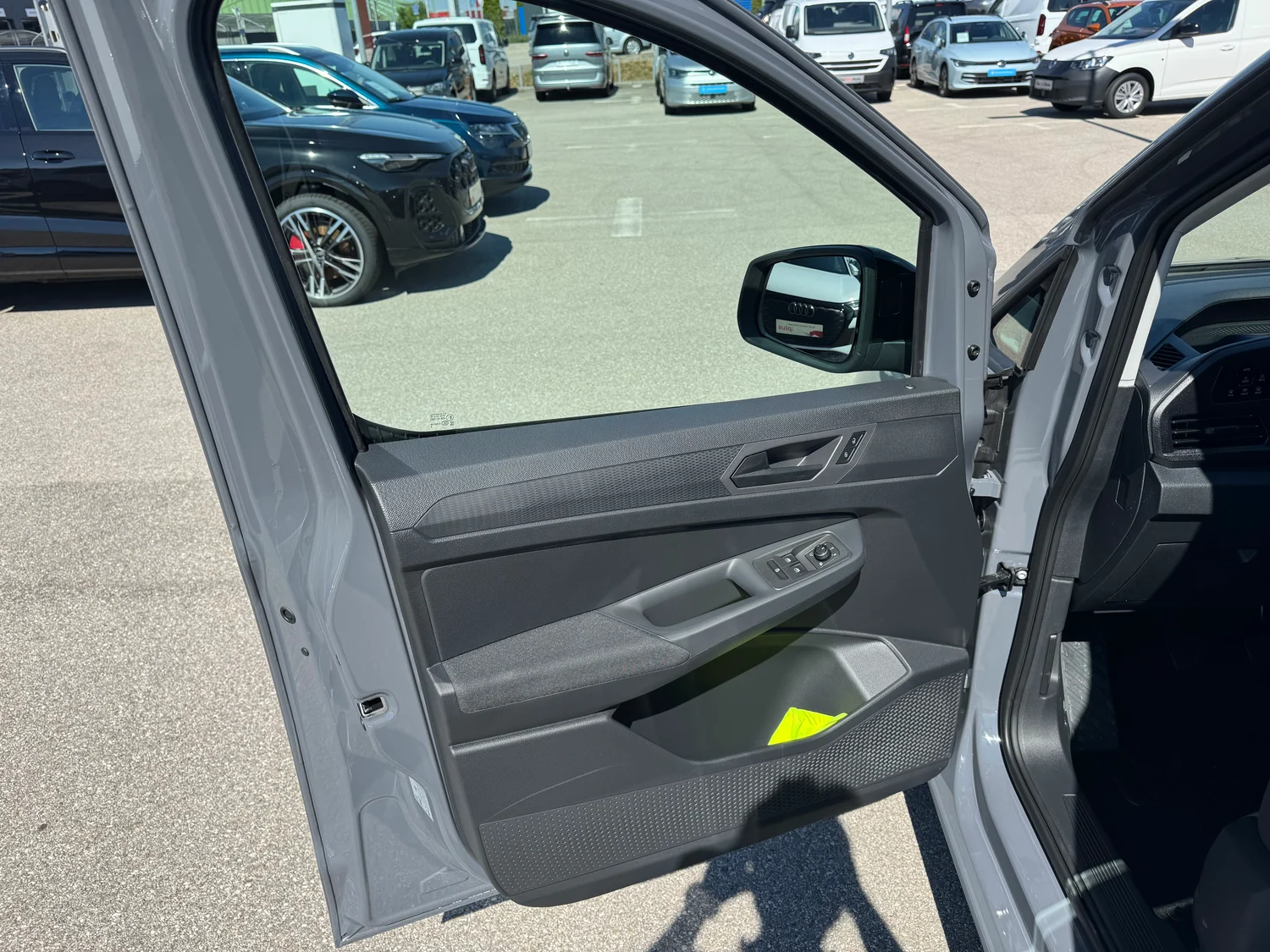 Bild eines VW Caddy Family TSI