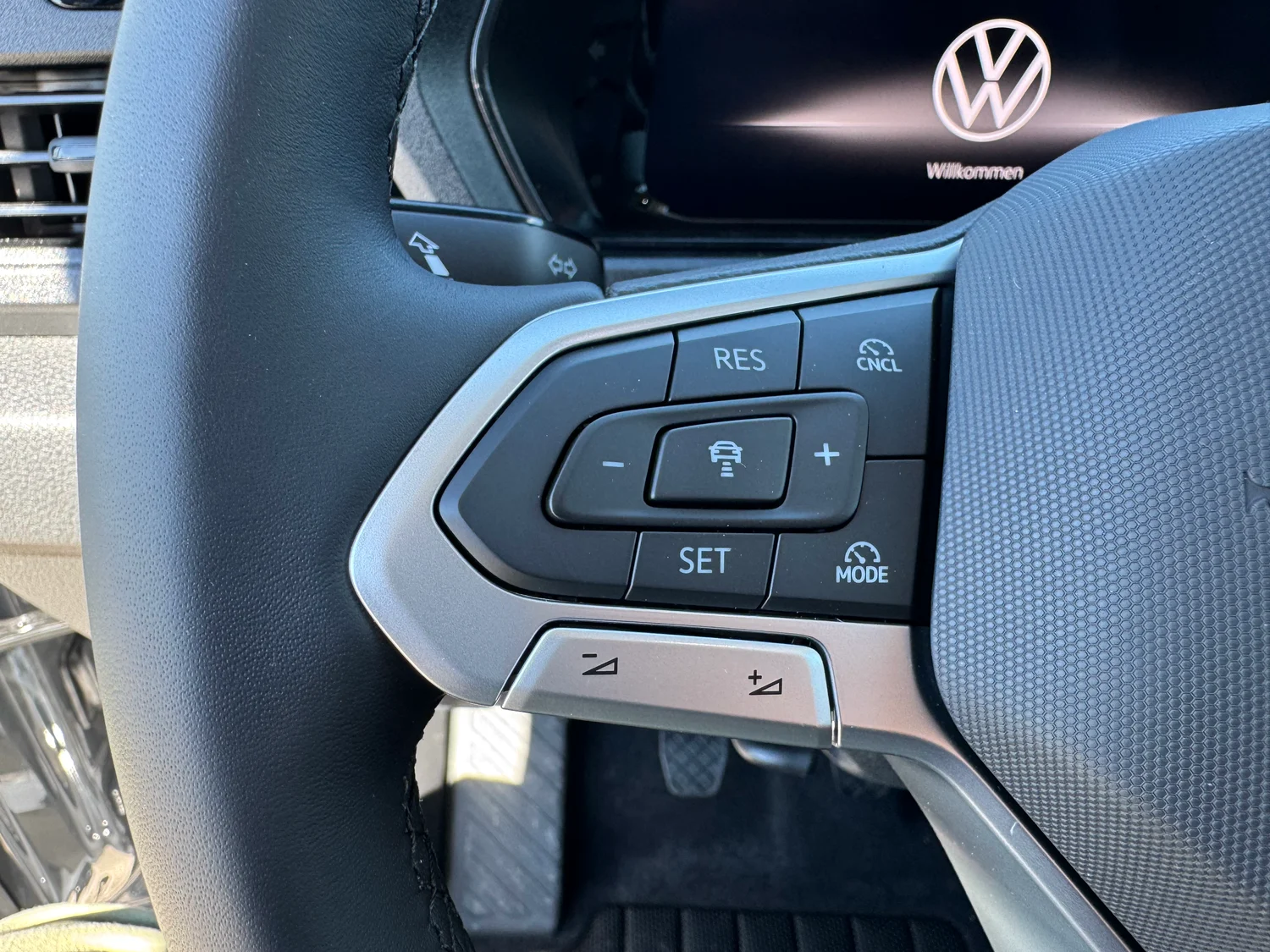 Bild eines VW Caddy Family TSI