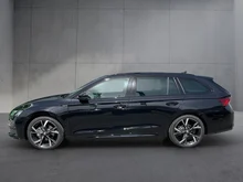 Škoda Octavia Combi 4x4 Sportline TSI DSG in Black-Magic Perleffekt