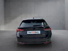 Škoda Octavia Combi 4x4 Sportline TSI DSG in Black-Magic Perleffekt