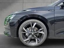 Škoda Octavia Combi 4x4 Sportline TSI DSG in Black-Magic Perleffekt