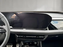 Audi A6 Avant e-tron quattro in MYTHOSSCHWARZ METALLIC