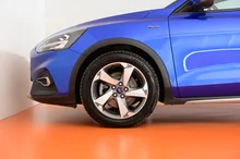 Thumbnail-Foto von Fahrzeug