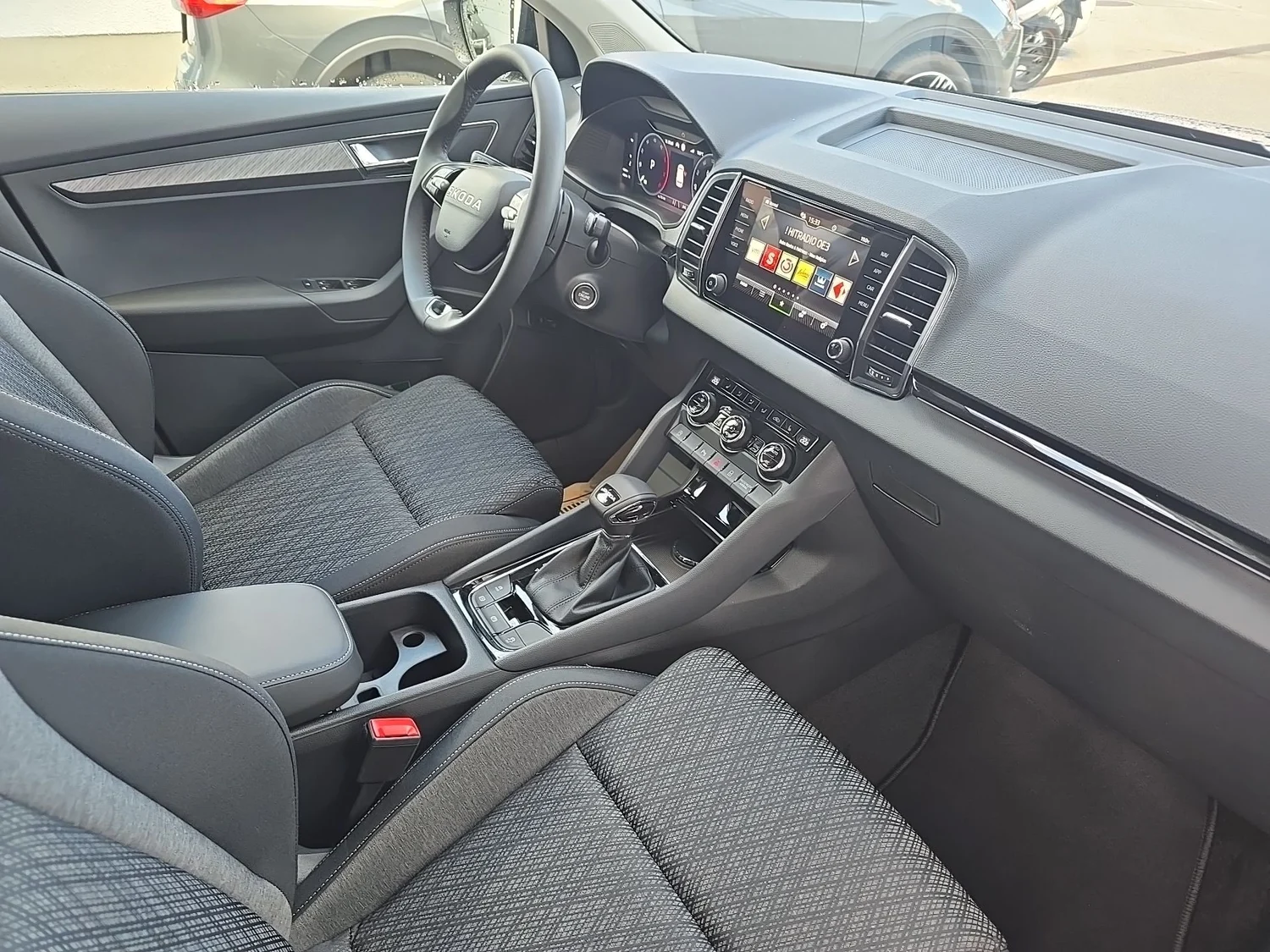 Bild eines Škoda Karoq 4x4 Selection TDI DSG