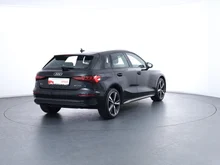 Audi A3 Sportback 30 TDI intense in mythosschwarz metallic